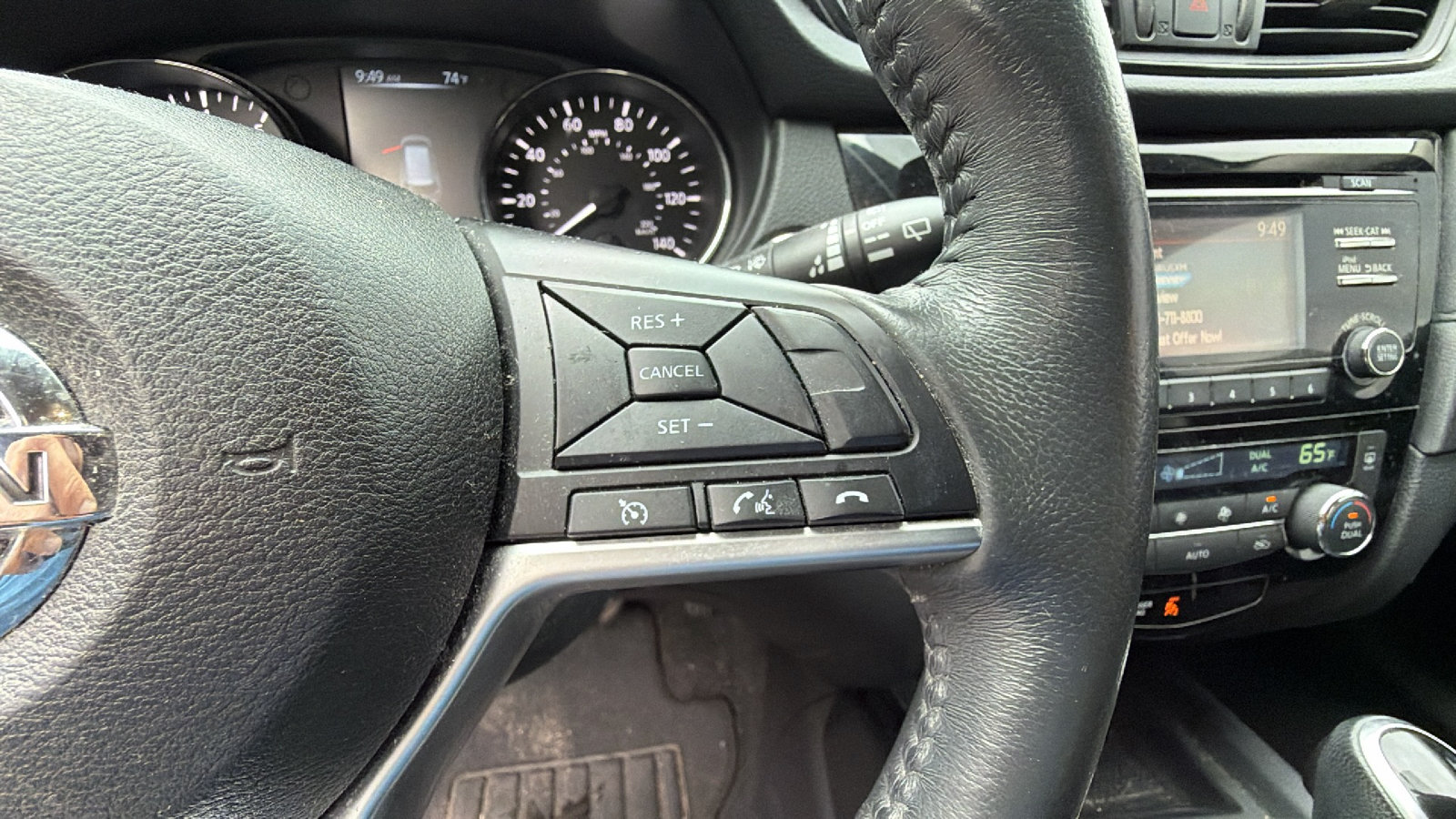Used 2017 Nissan Rogue SV w/ Midnight Edition FWD image 27