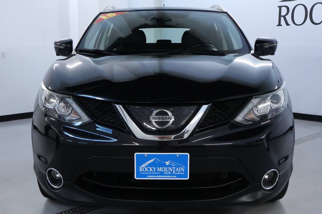 Used 2018 Nissan Rogue Sport SL w/ SL Premium Package AWD/4WD image 2