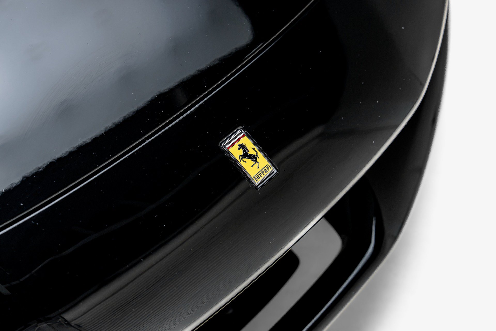 Used 2024 Ferrari 296 GTS RWD image 24