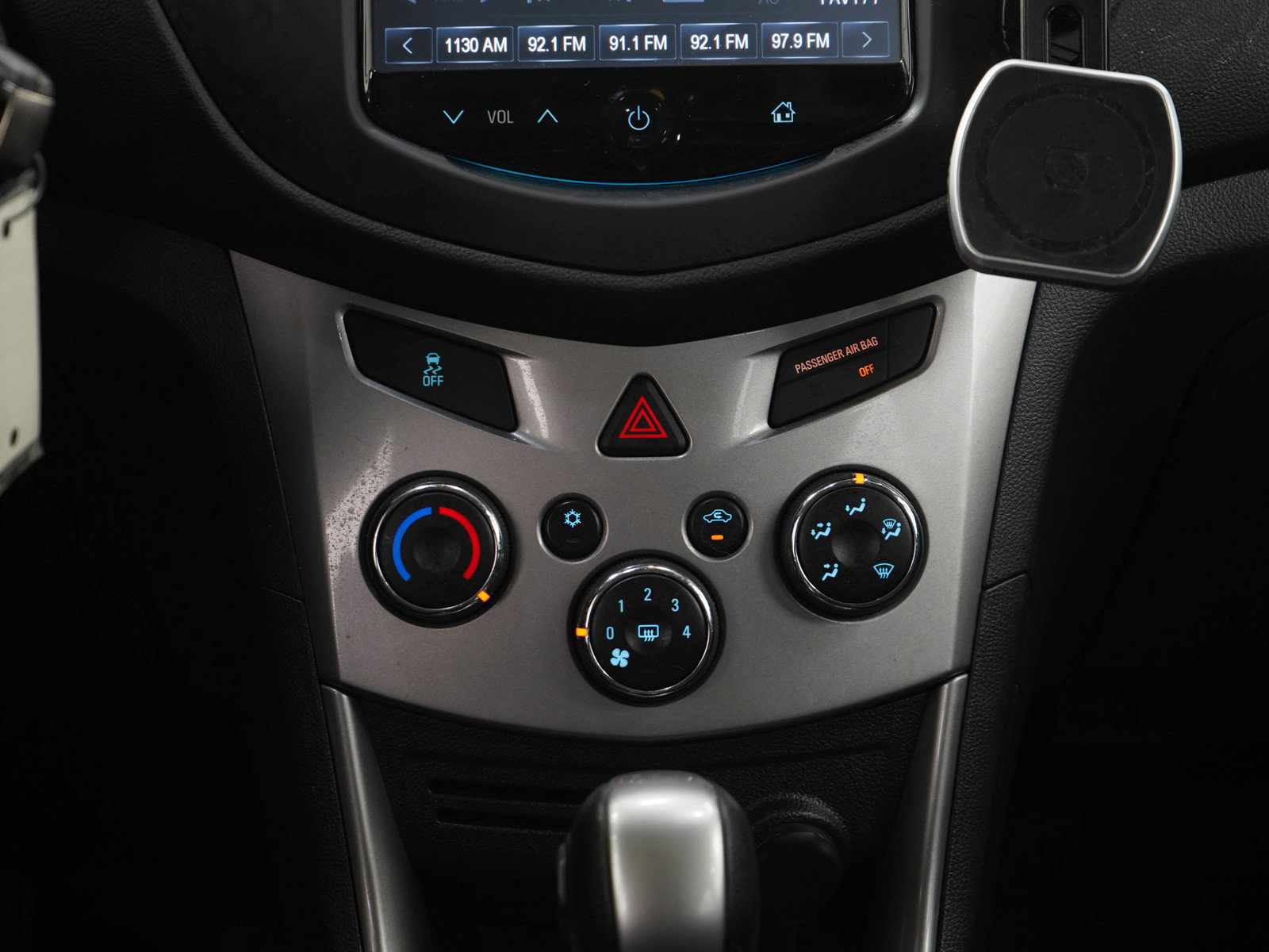 Used 2015 Chevrolet Trax LT w/ LT Sun and Sound Package FWD image 18