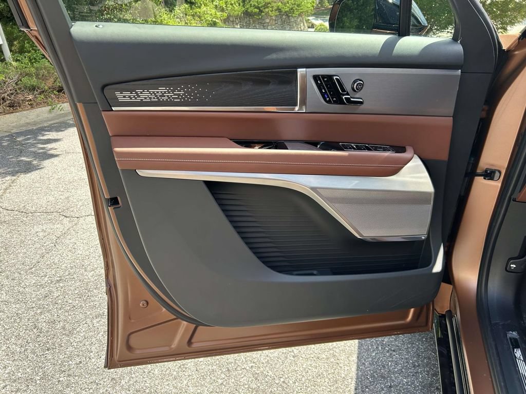 New 2027 Cadillac Vistiq Sport AWD/4WD image 16