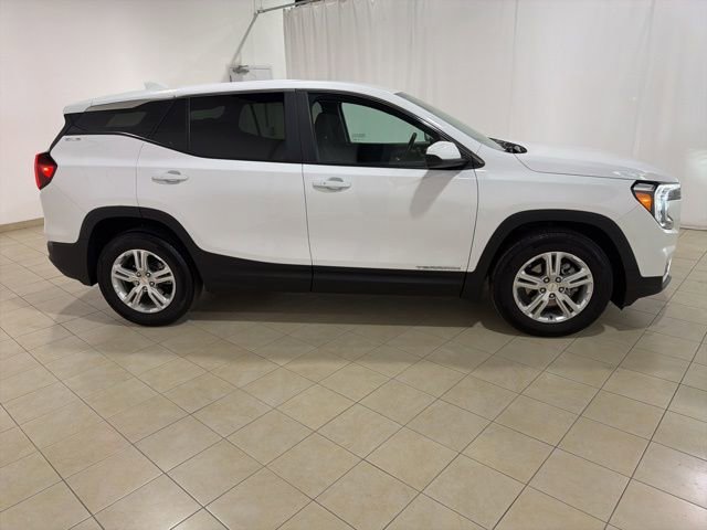 Used 2024 GMC Terrain SLE FWD image 6