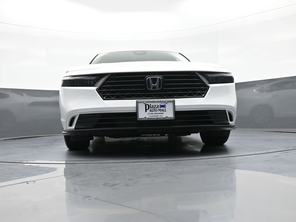 Certified 2023 Honda Accord EX image 27