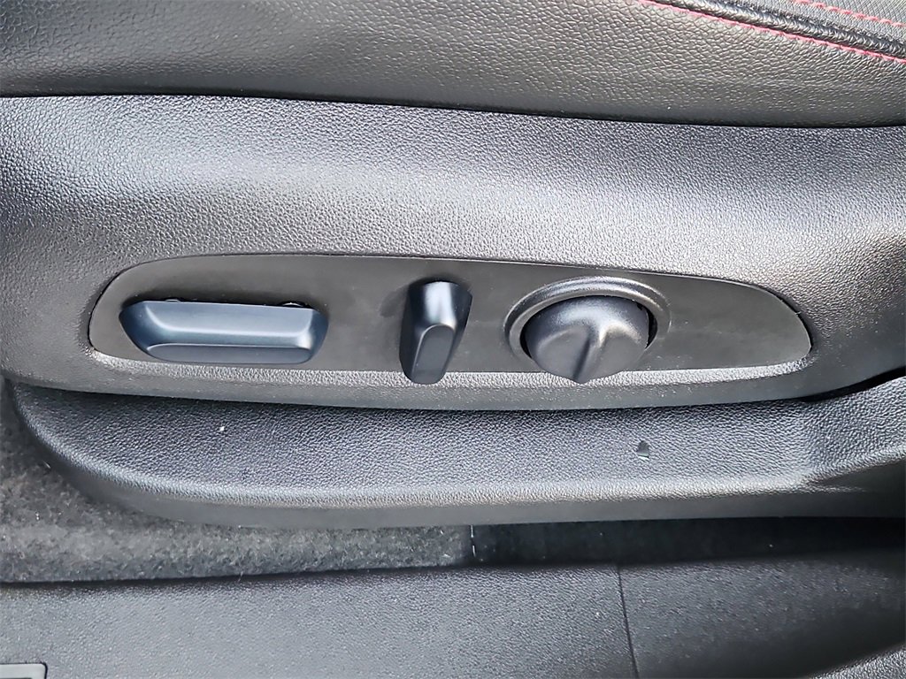 Certified 2024 Chevrolet Equinox RS image 23