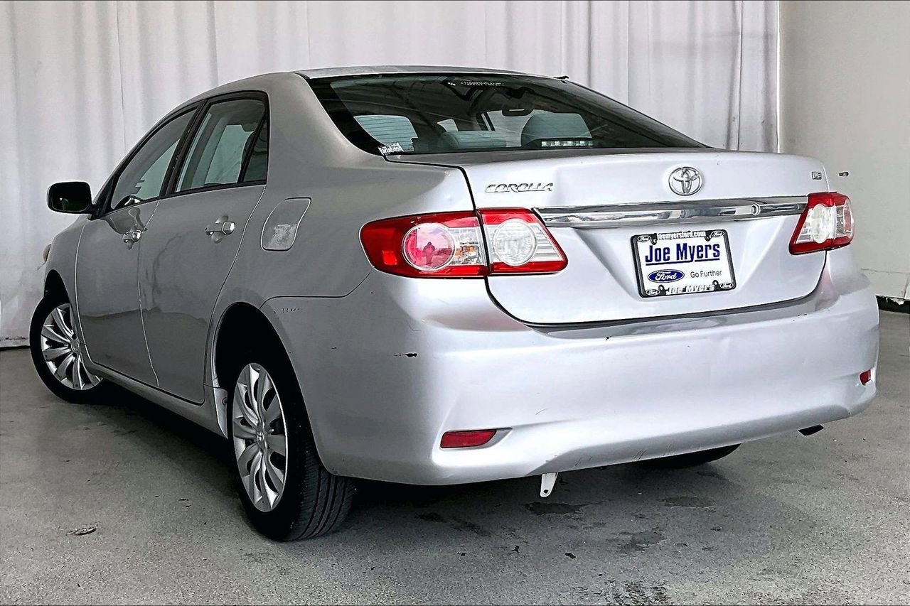 Used 2012 Toyota Corolla LE FWD image 5