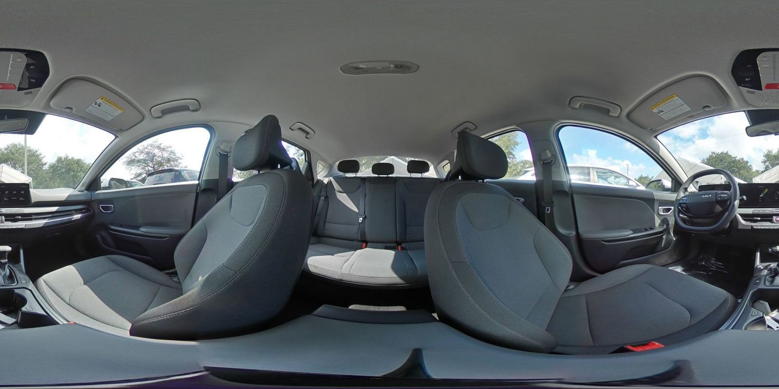 Used 2025 Kia K4 FWD image 41