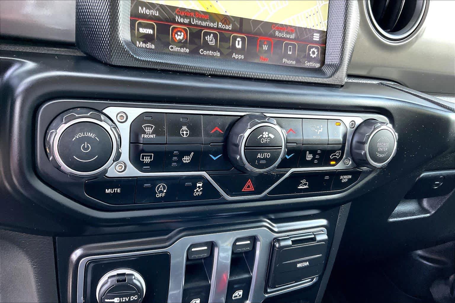 Used 2022 Jeep Wrangler Sport AWD/4WD image 29