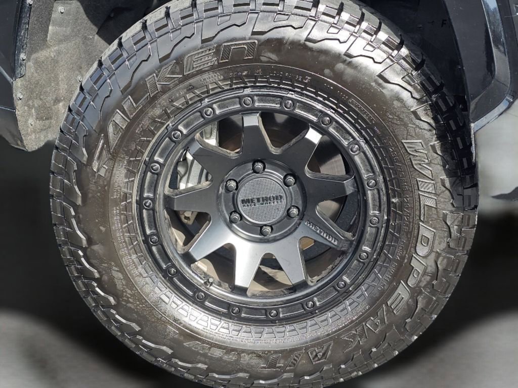 Used 2022 Toyota Tundra Platinum AWD/4WD image 19