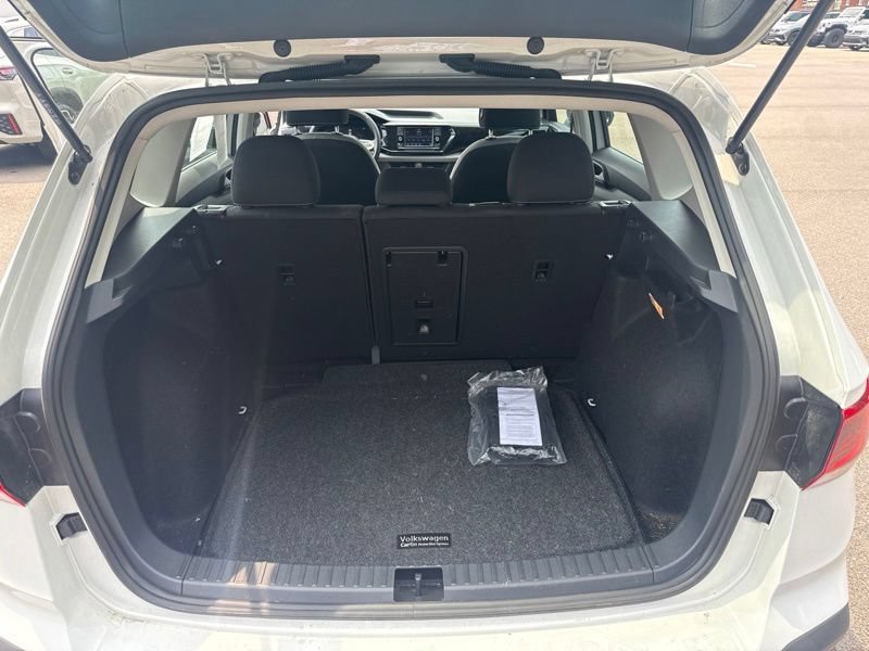 Used 2023 Volkswagen Taos S FWD image 5