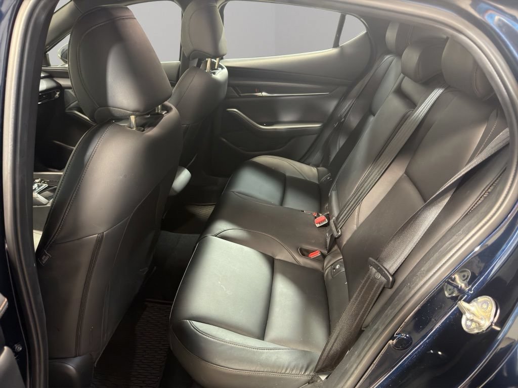 Used 2022 MAZDA MAZDA3 s FWD image 17