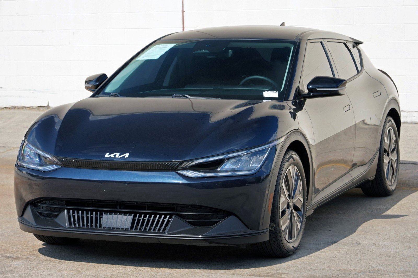 Used 2022 Kia EV6 Light RWD image 46