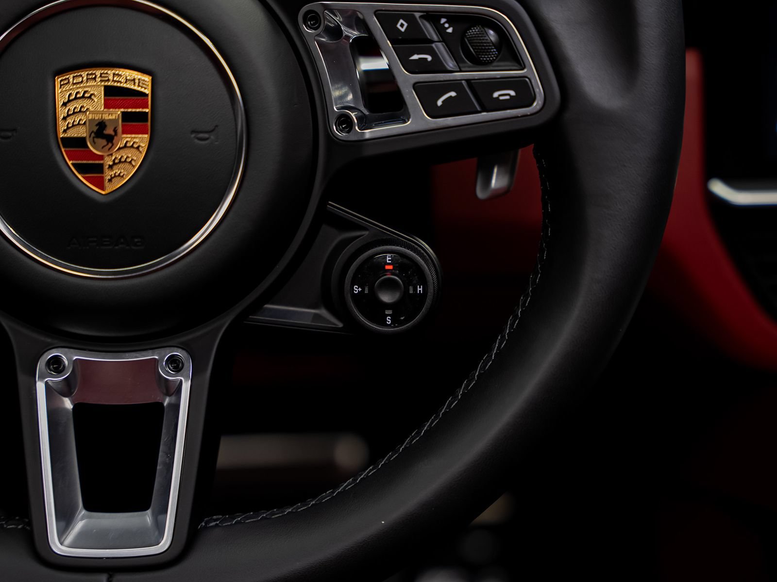 Used 2022 Porsche Cayenne Turbo S AWD/4WD image 44