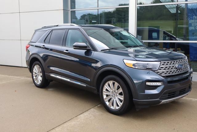 Certified 2024 Ford Explorer Limited w/ Limited Technology Package AWD/4WD image 7