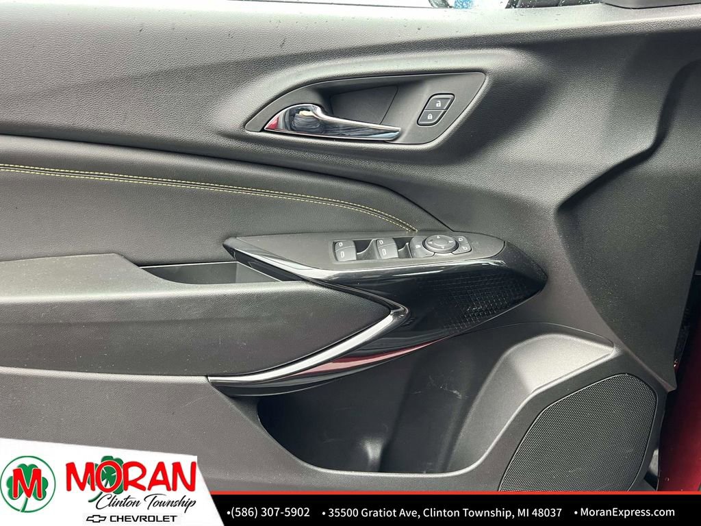 Certified 2025 Chevrolet Trax LT w/ Driver Confidence Package FWD image 16