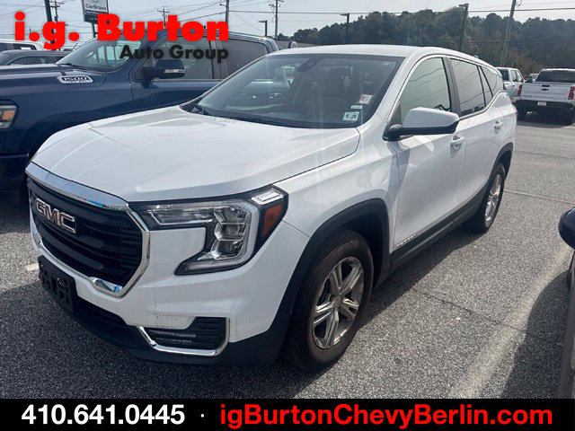 Used 2024 GMC Terrain SLE AWD/4WD image 2