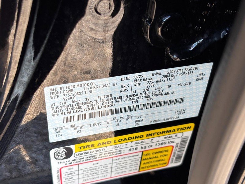 New 2025 Lincoln Navigator Reserve w/ Jet Appearance Package image 27