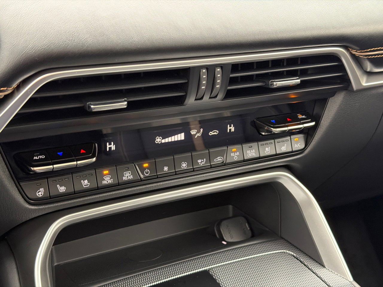 New 2026 MAZDA CX-90 Plug-In Hybrid w/ Premium Plus image 30