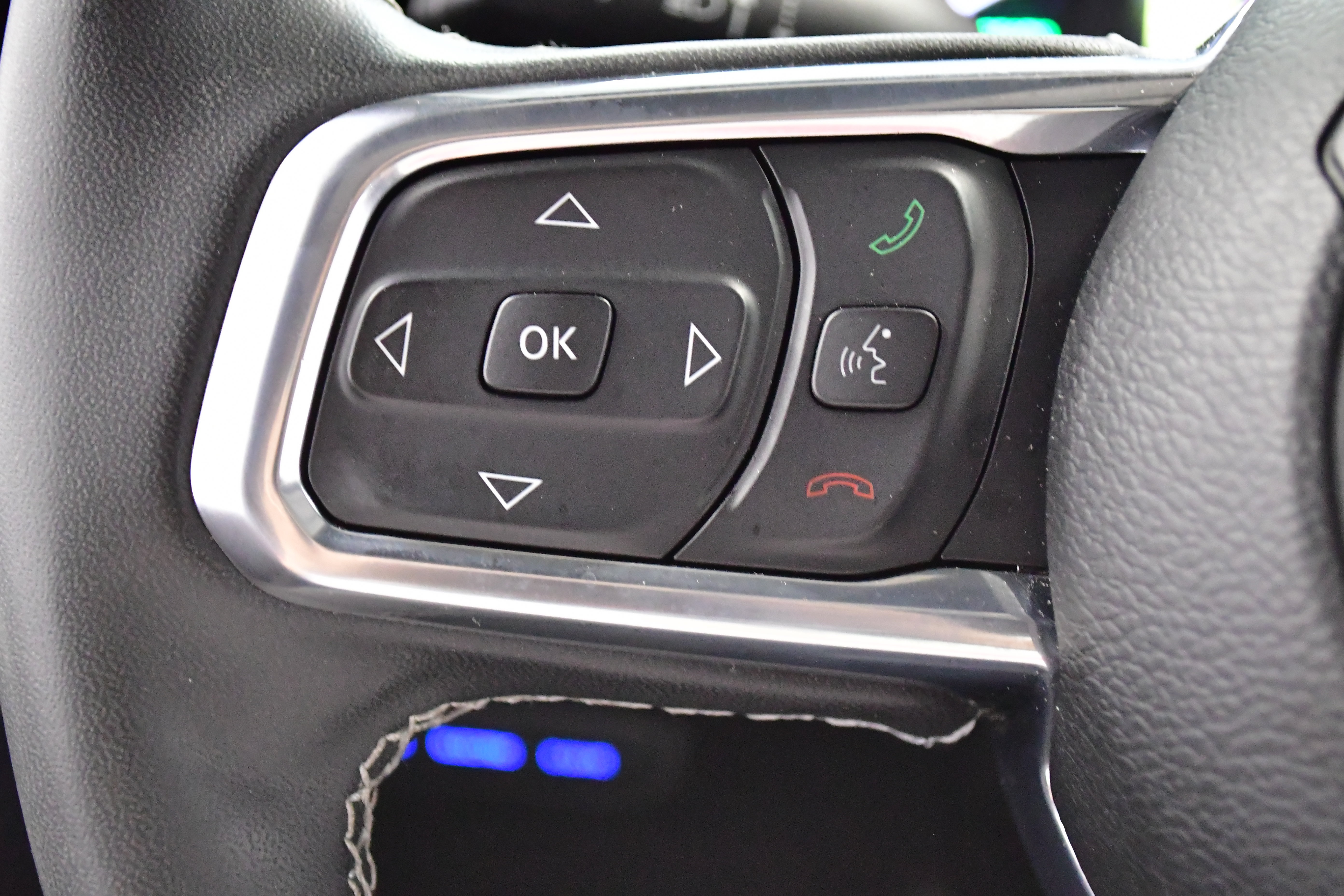 Used 2023 Jeep Wrangler Unlimited Sahara w/ Cold Weather Group AWD/4WD image 21