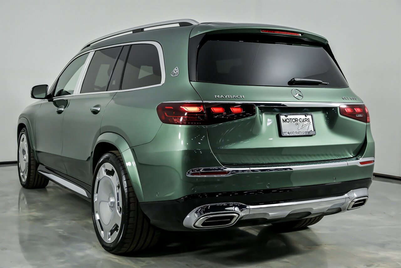 Used 2025 Mercedes-Benz Maybach GLS 600 4MATIC image 10