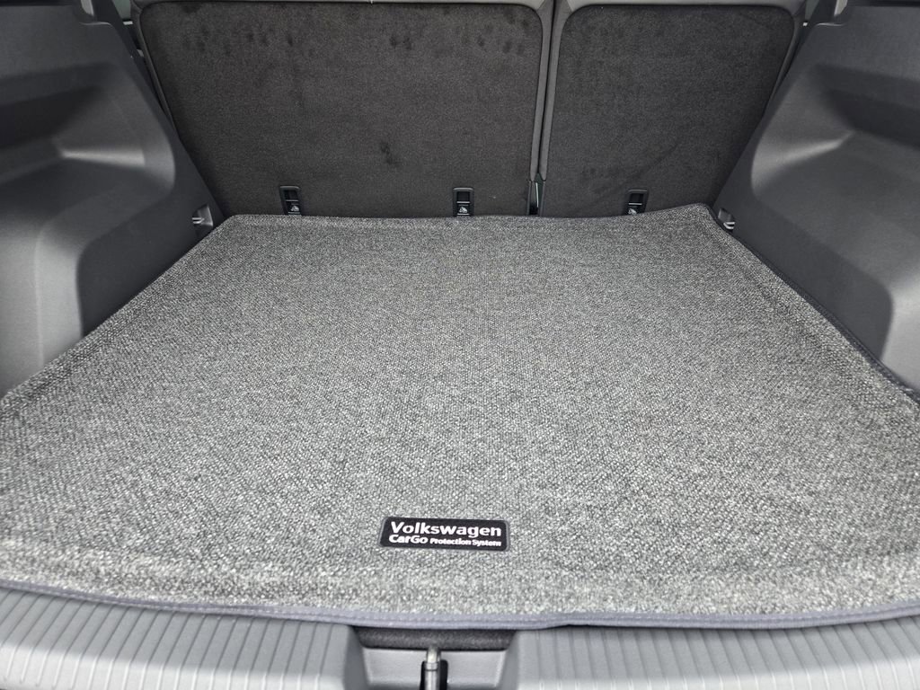 New 2026 Volkswagen Atlas Cross Sport SEL Premium R-Line image 23