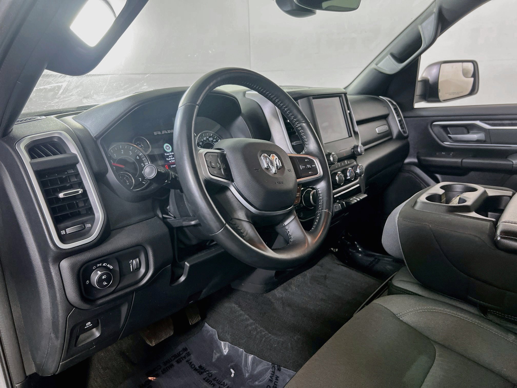 Used 2023 RAM 1500 Big Horn AWD/4WD image 9