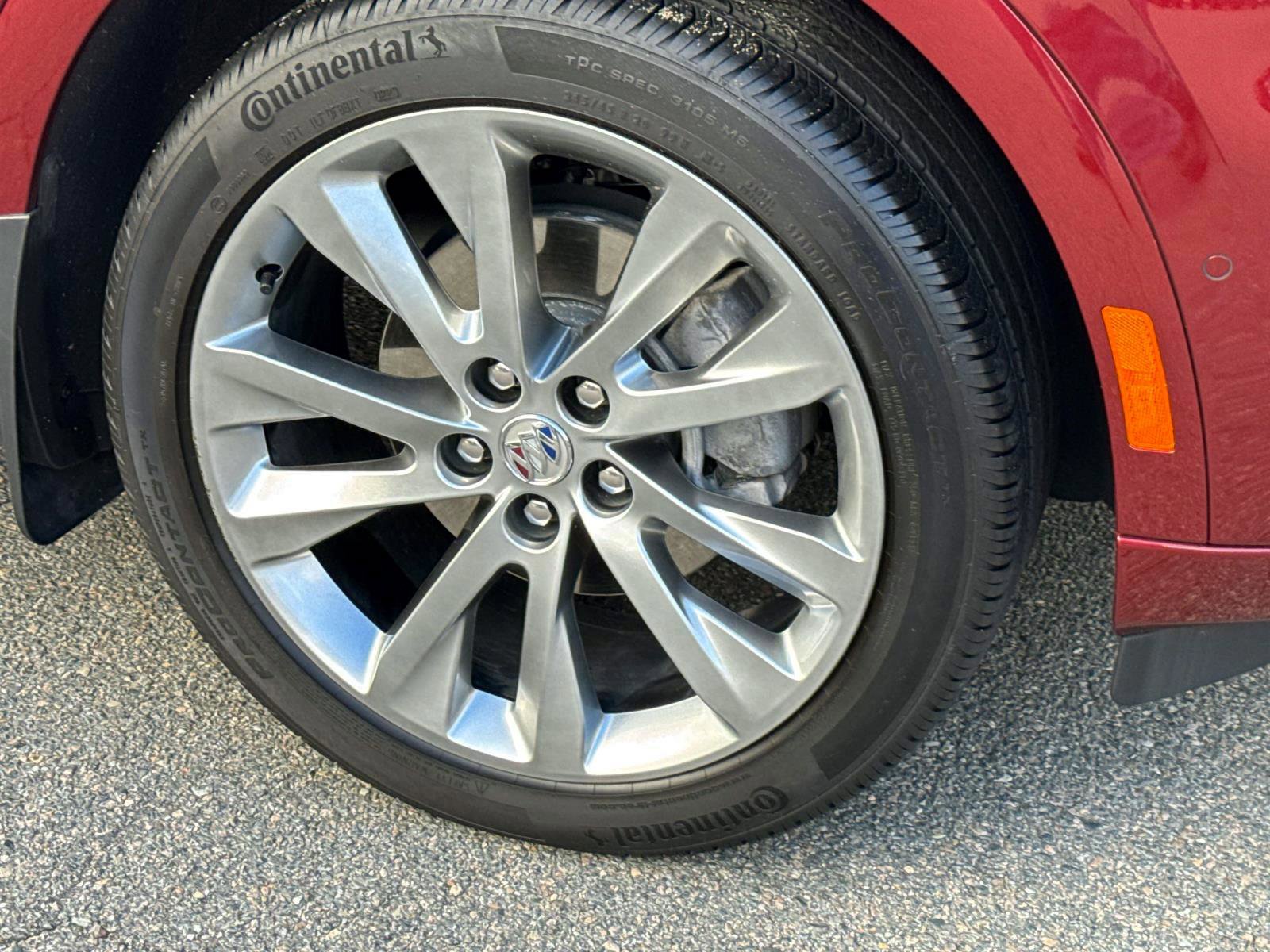 Certified 2023 Buick Envision Avenir image 5