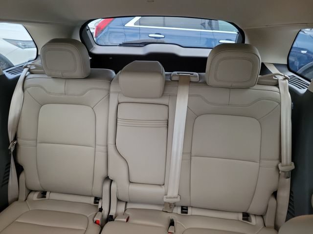 Certified 2024 Lincoln Corsair FWD image 12