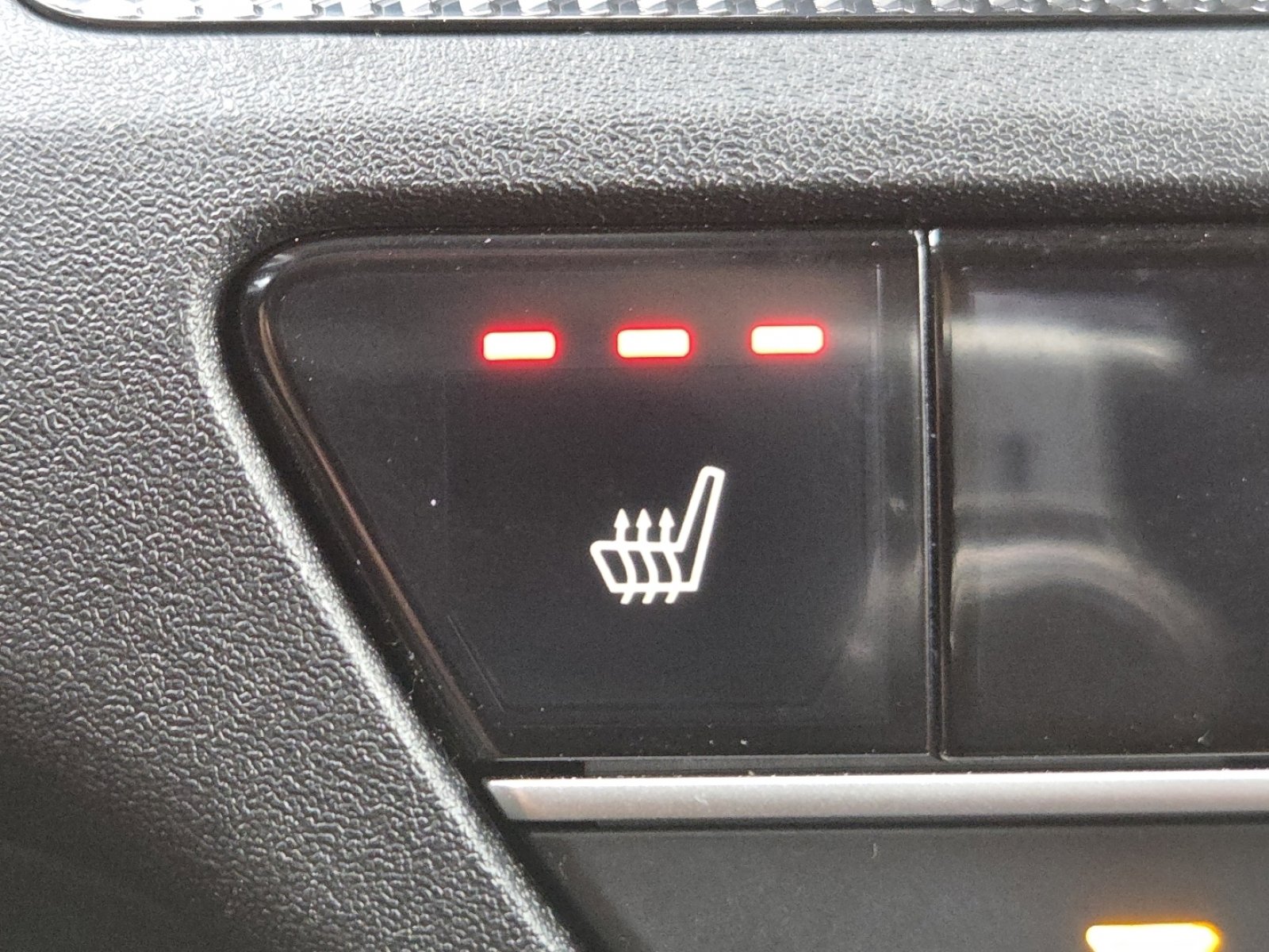 Certified 2025 Honda CR-V EX image 6