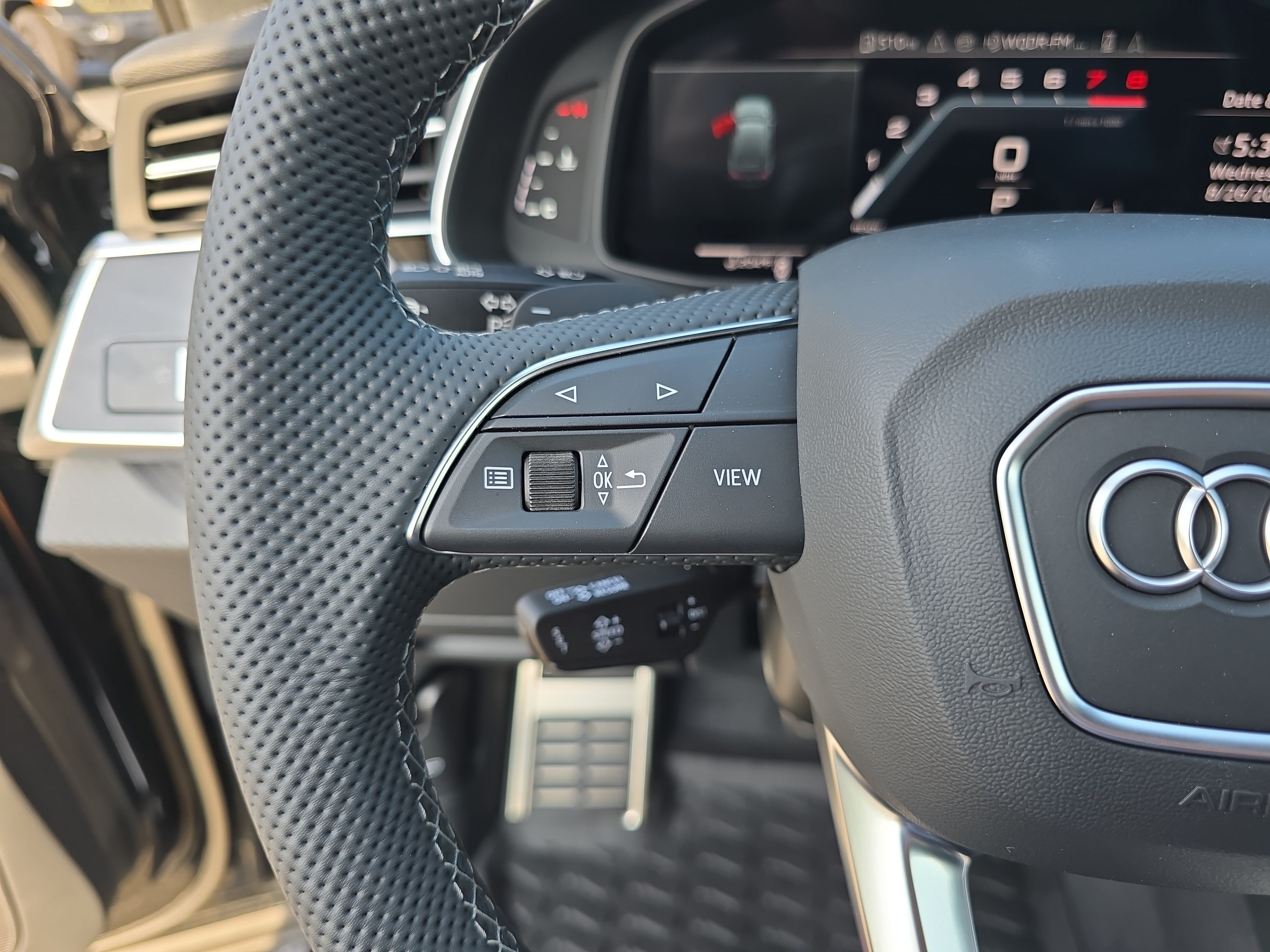 New 2026 Audi SQ7 Premium Plus AWD/4WD image 19