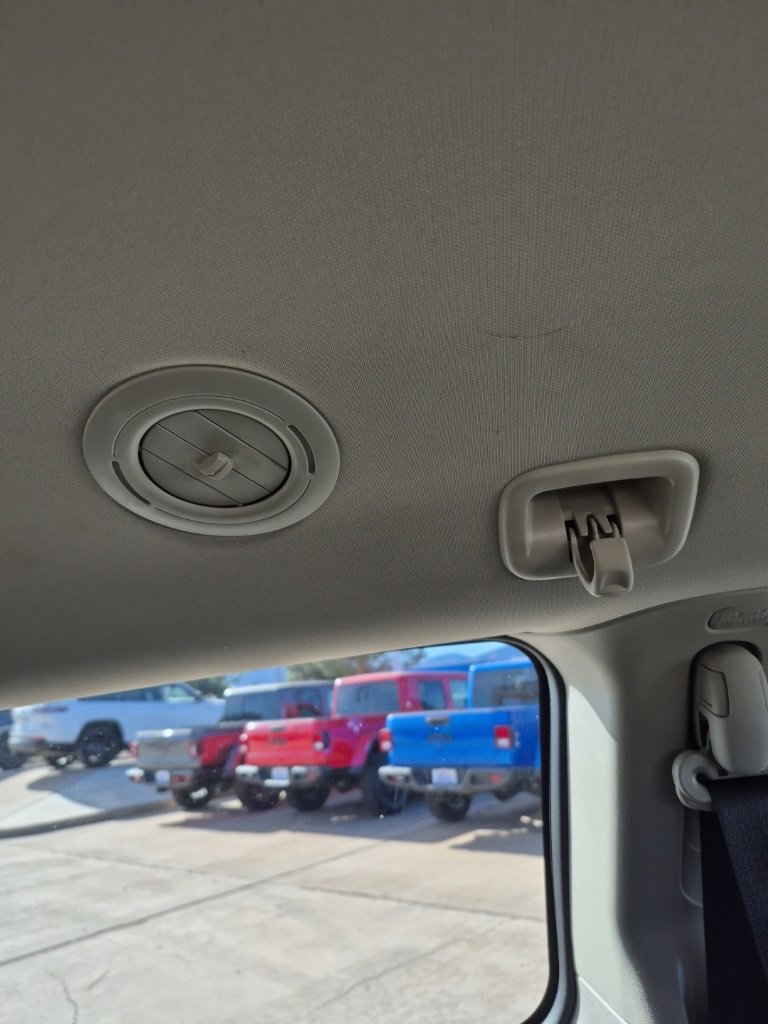 Used 2020 Dodge Grand Caravan SE w/ UConnect Hands-Free Group image 56