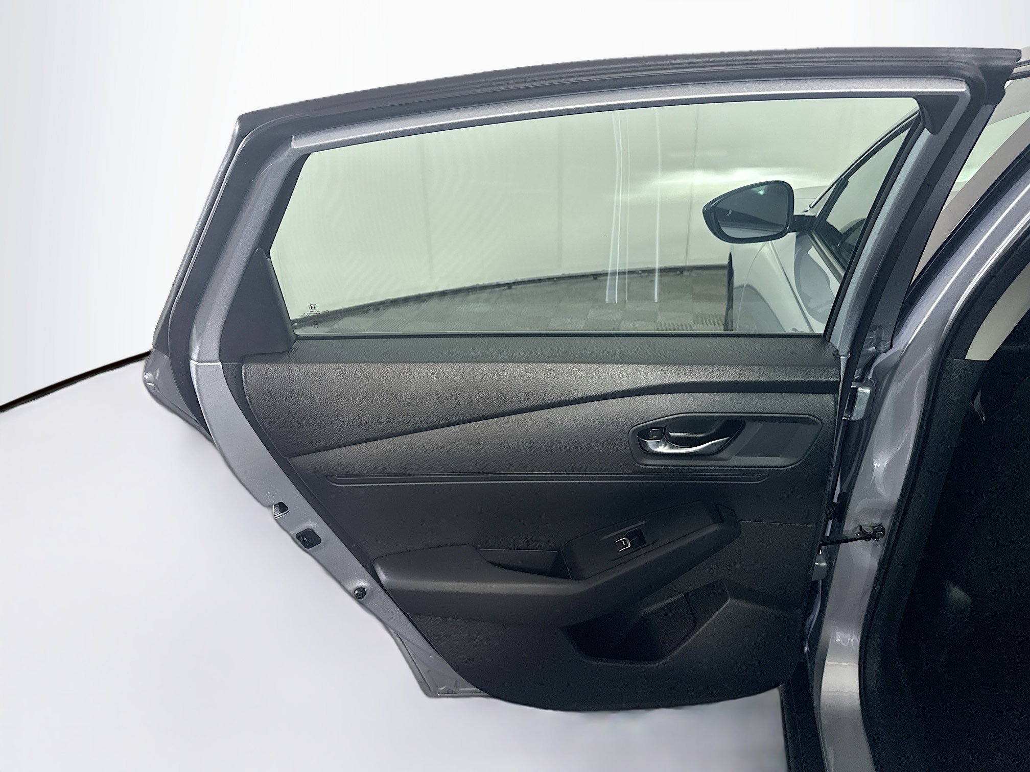 Used 2025 Honda Accord SE image 27
