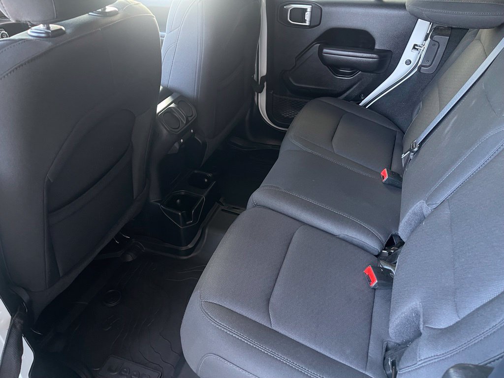 Used 2022 Jeep Wrangler Unlimited Sport AWD/4WD image 8
