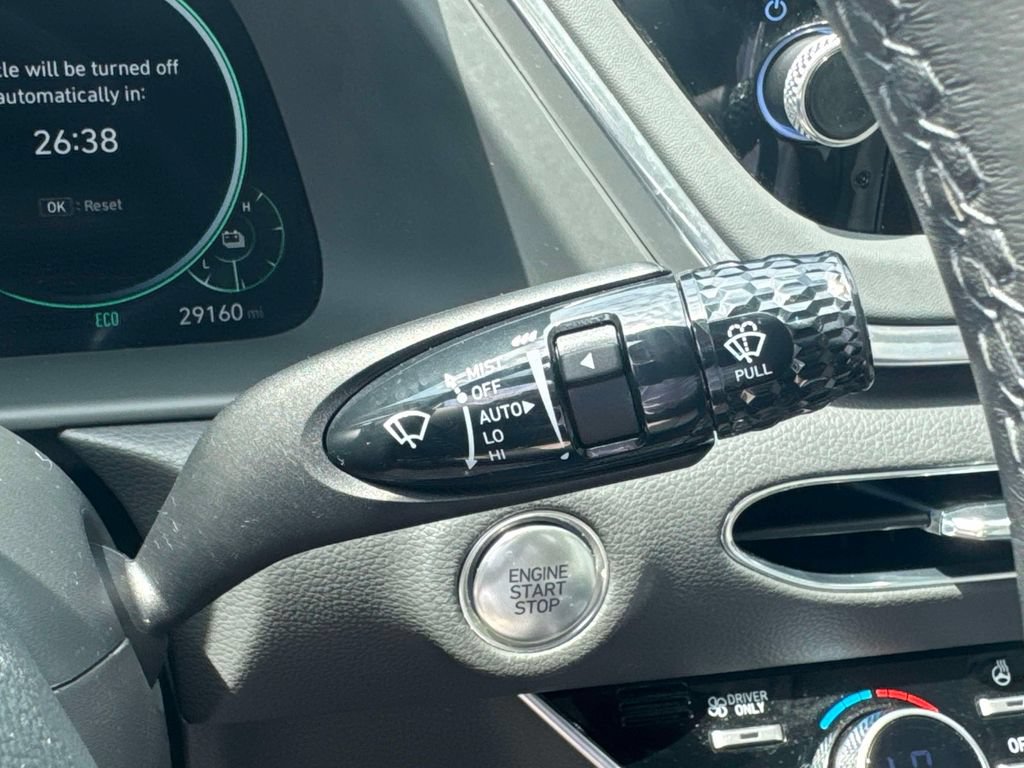 Certified 2023 Hyundai Sonata Limited FWD image 24
