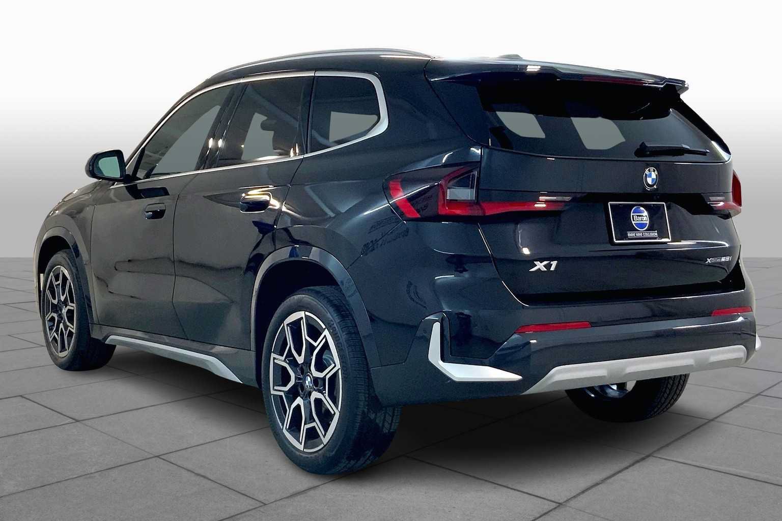 Used 2025 BMW X1 xDrive28i w/ Technology Package AWD/4WD image 12