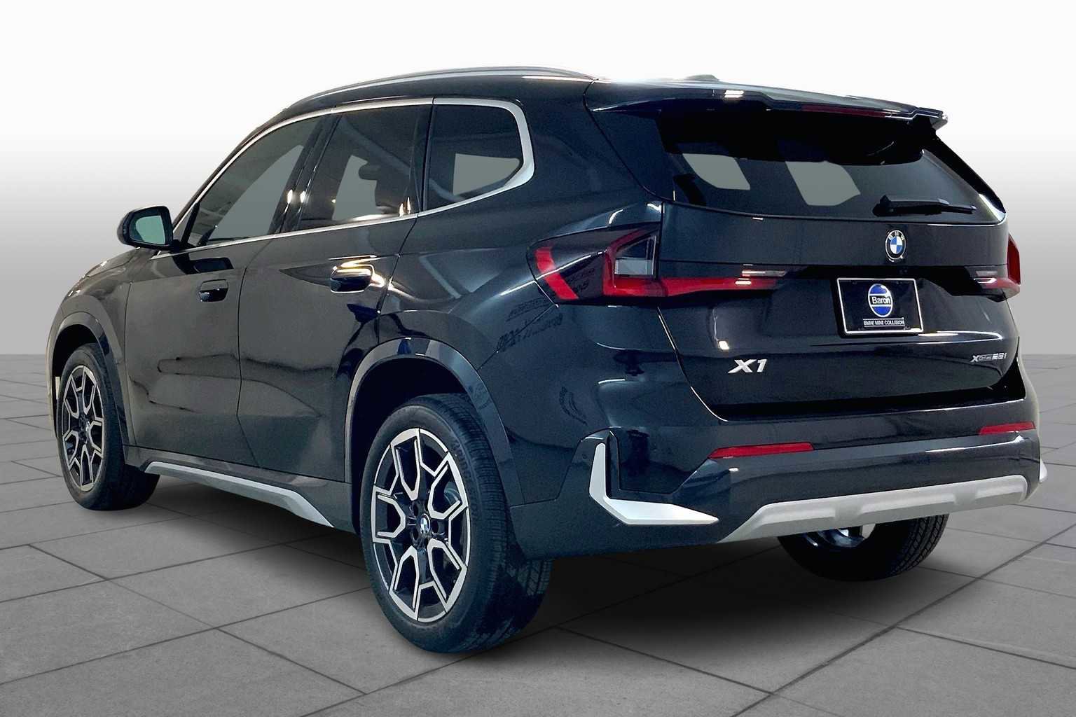 New 2025 BMW X1 xDrive28i w/ Technology Package image 12