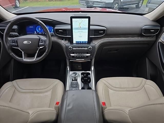 Used 2020 Ford Explorer Platinum w/ Premium Technology Package image 16