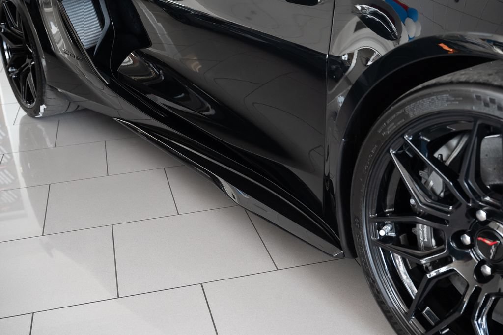 New 2027 Chevrolet Corvette Z06 w/ Z07 Performance Package RWD image 12