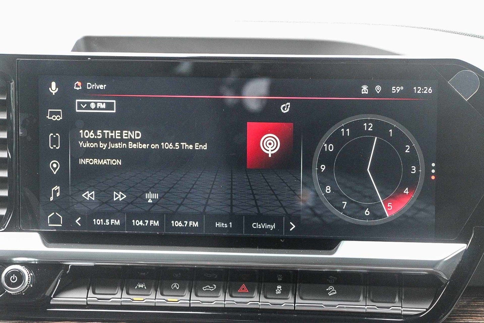 Used 2025 GMC Sierra 1500 Elevation w/ Preferred Package image 14