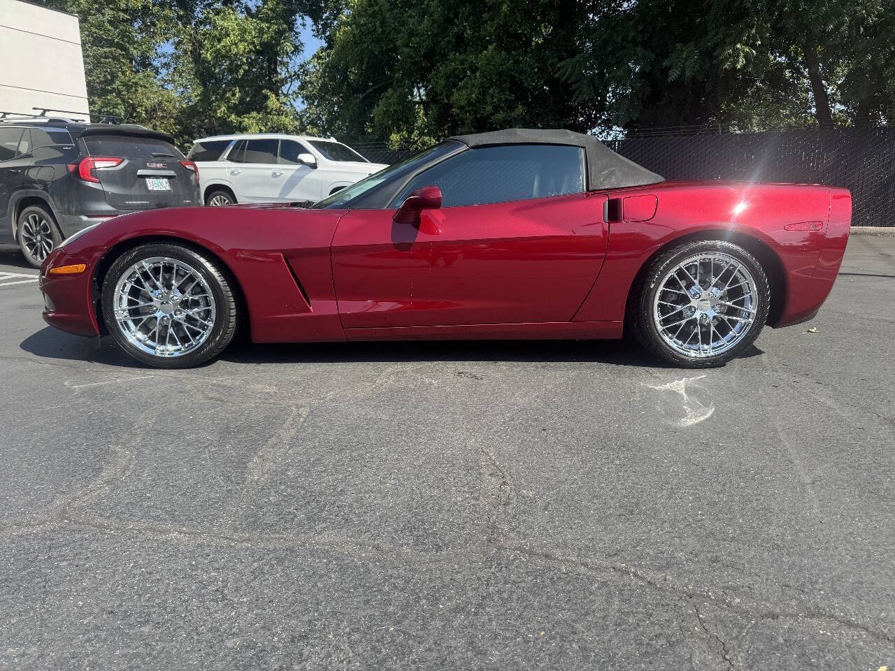 Used 2005 Chevrolet Corvette Convertible w/ Preferred Equipment Group RWD image 5
