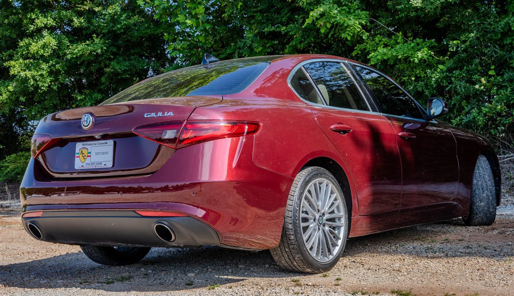 Used 2019 Alfa Romeo Giulia Ti w/ Quick Order Package 22Z Lusso RWD image 5