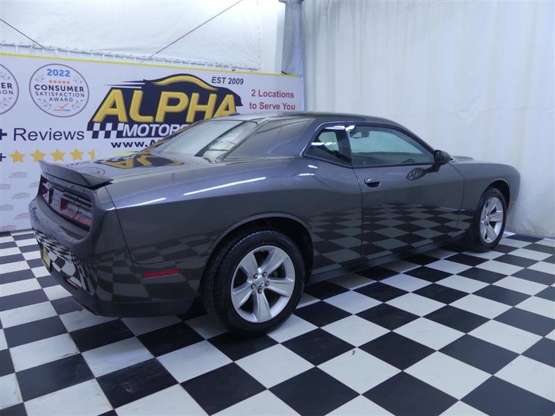 Used 2023 Dodge Challenger SXT image 7