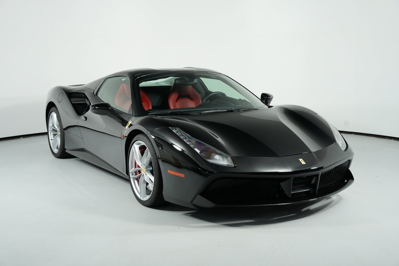 Certified 2017 Ferrari 488 Spider RWD image 2