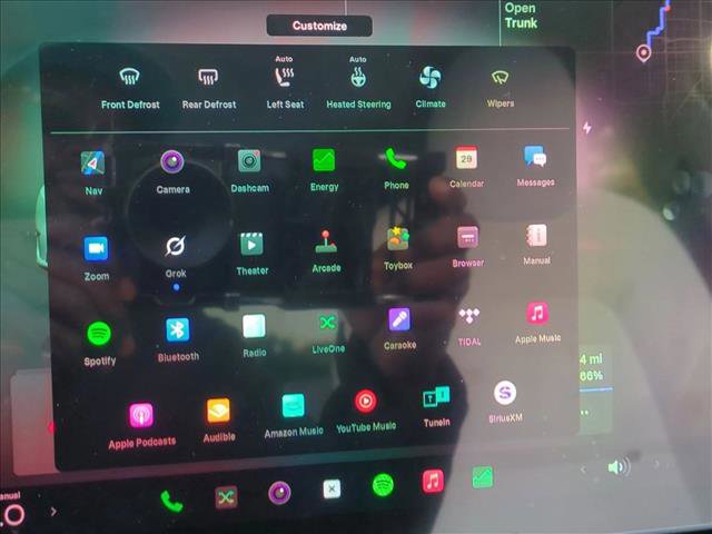 Used 2024 Tesla Model Y 2WD image 14