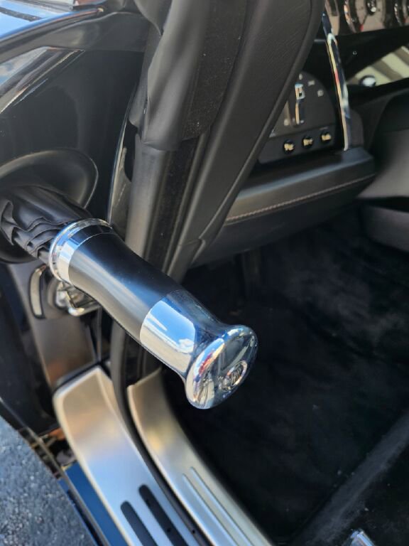 Used 2015 Rolls-Royce Wraith RWD image 20