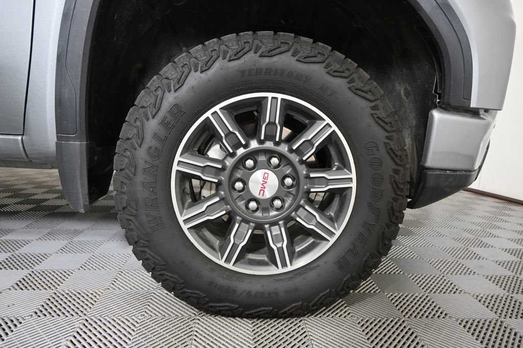 Used 2025 GMC Sierra 1500 AT4 AWD/4WD image 12