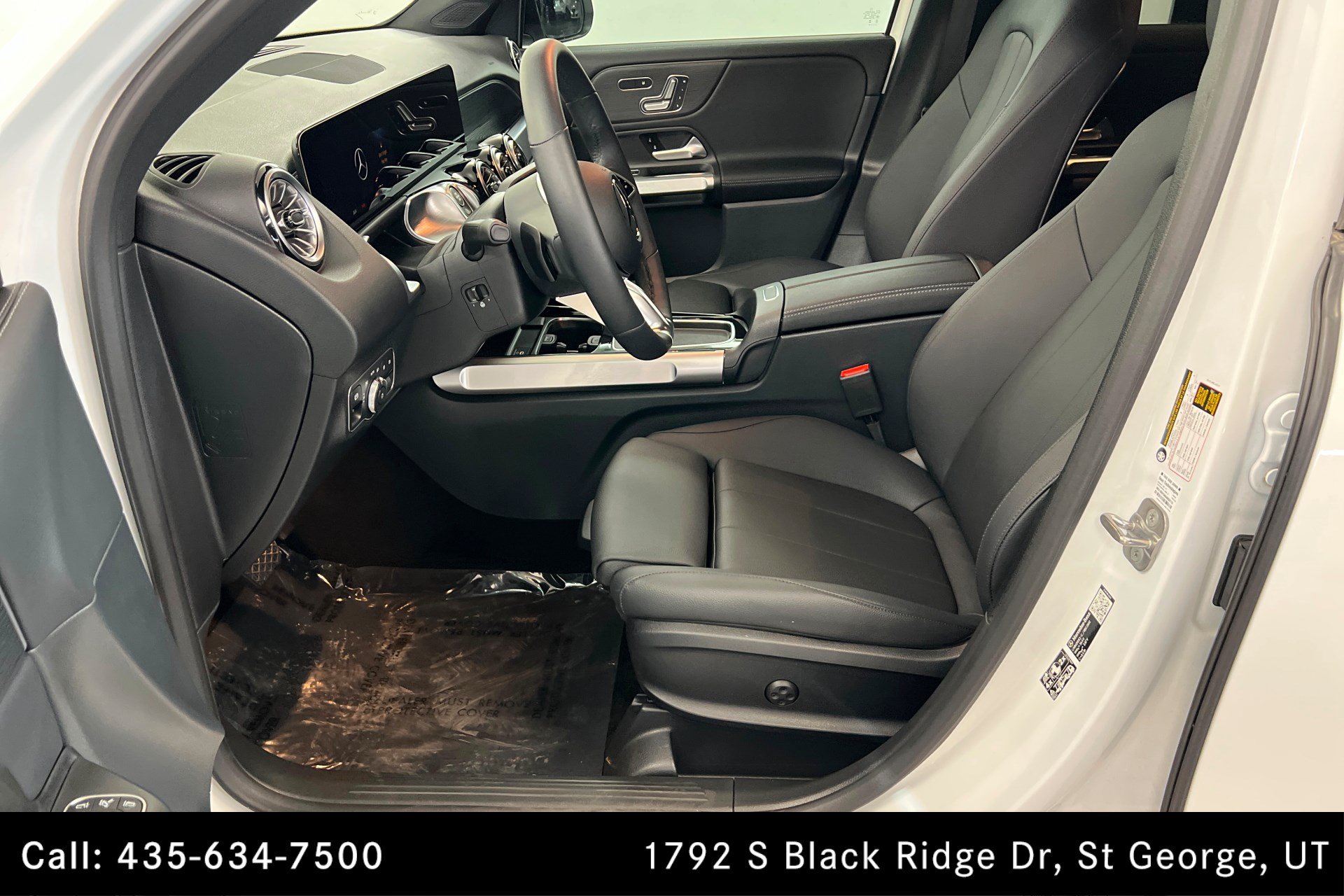 Certified 2026 Mercedes-Benz GLB 250 4MATIC image 17