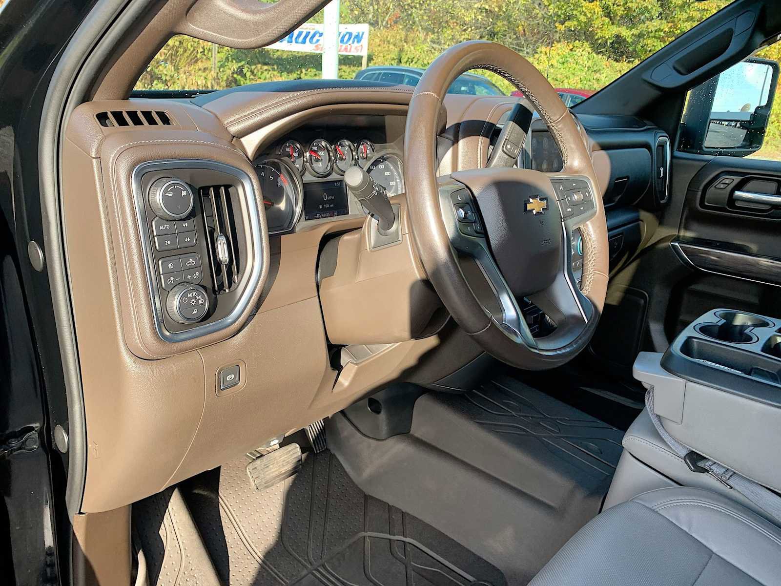 Certified 2019 Chevrolet Silverado 1500 LTZ image 10
