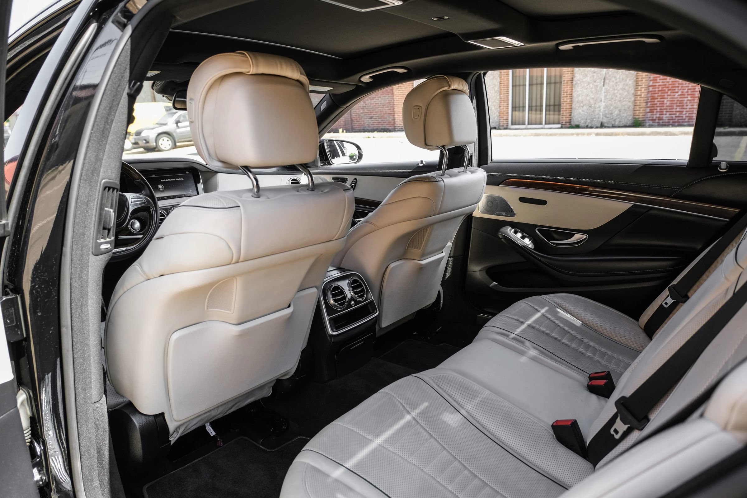 Used 2015 Mercedes-Benz S 550 Sedan image 38