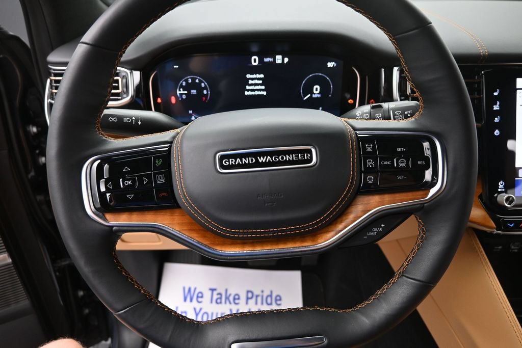 Used 2025 Jeep Grand Wagoneer Series III w/ Rear Seat Video Group 1 AWD/4WD image 27