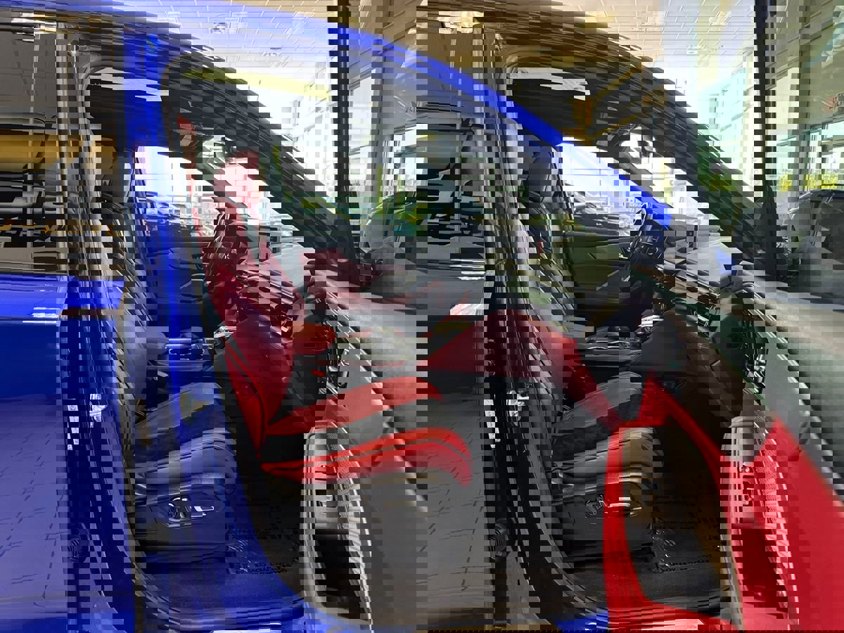 Used 2022 Acura MDX A-Spec image 16